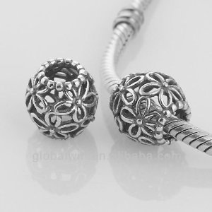 Pandora Flower Openwork Charm image