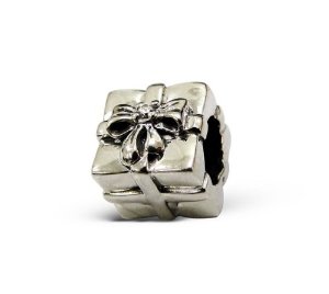 Pandora Gift Wrapped Bow Charm image