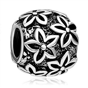 Pandora Round Shaped Poinsettia Charm